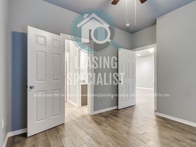 Building Photo - Central Norman 4 Bed 3 Bath House PRE-LEAS...