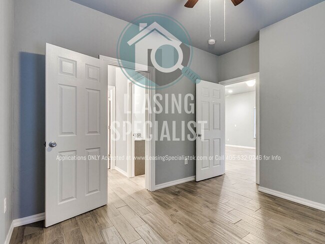 Building Photo - Central Norman 4 Bed 3 Bath House Ready fo...