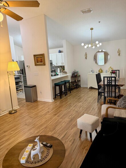 Building Photo - 575 Oakleaf Plantation Pky