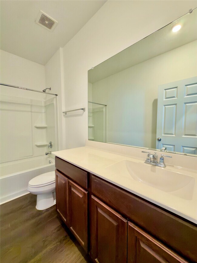 Building Photo - 10647 Cashew Run Ln