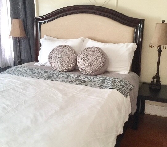 Building Photo - 1203 Gordon St