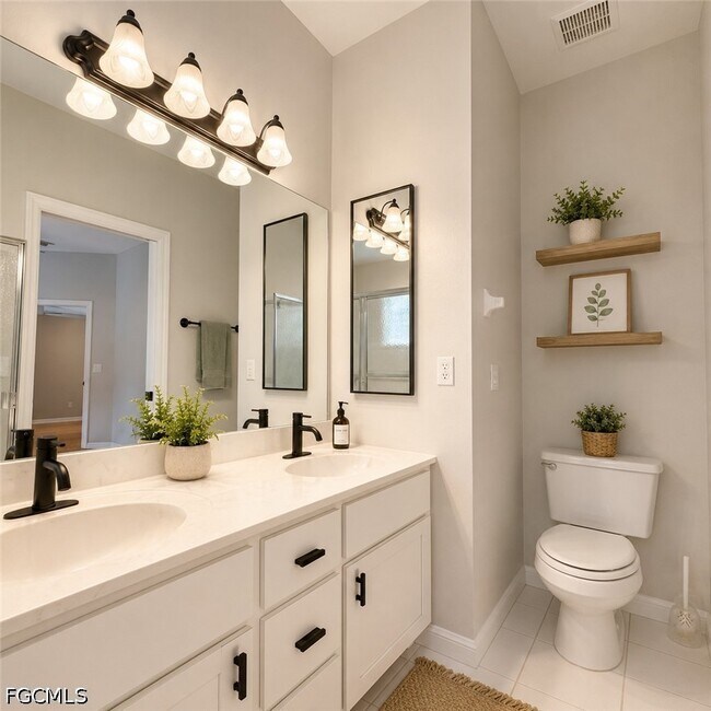Building Photo - 10716 Blue Bimini Cir