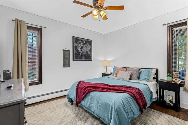 Building Photo - 522 W Hudson Ave