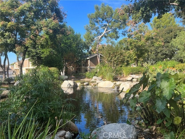 Building Photo - 20 Lakepines