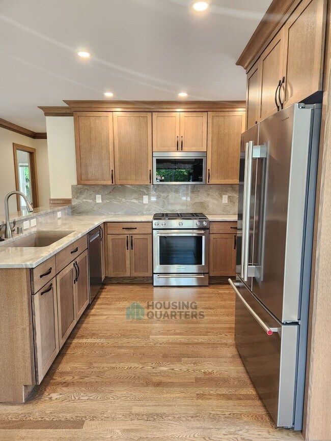Building Photo - Wonderful home located in one of Spokane's precious historic districts!