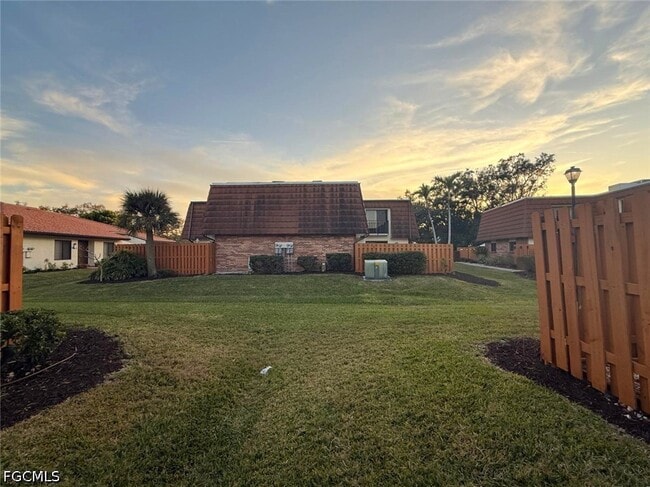 Building Photo - 1406 Park Shore Cir
