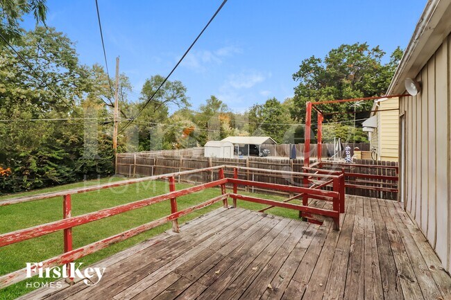 Building Photo - 9312 Stark Ave