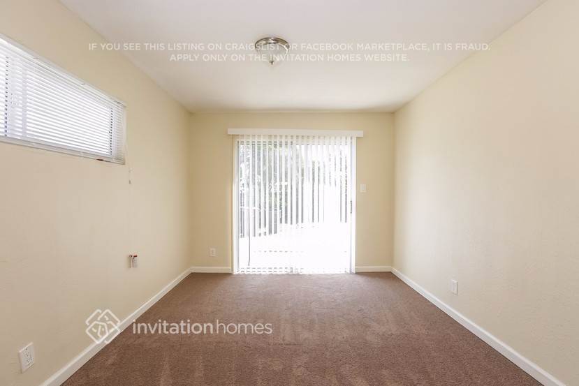 Building Photo - 1118 S Exmoor Ave