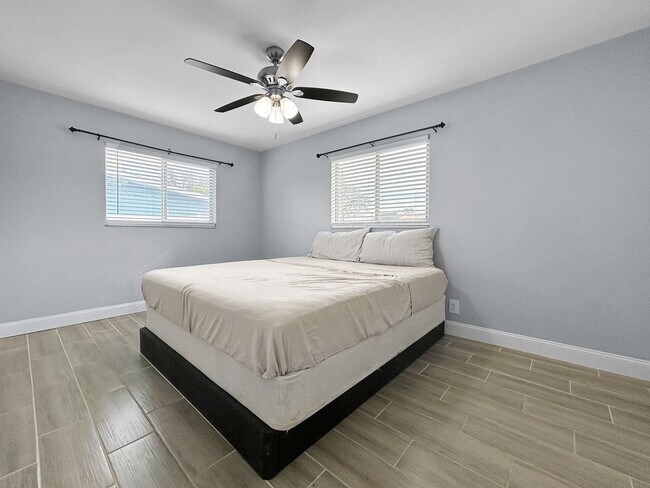 Building Photo - Beautiful Seminole Home with Large, Fully Fenced Backyard! | 3beds/1.5bath