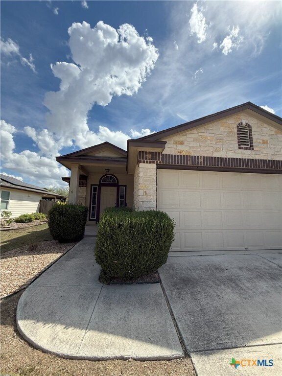 Building Photo - 760 Guna Dr