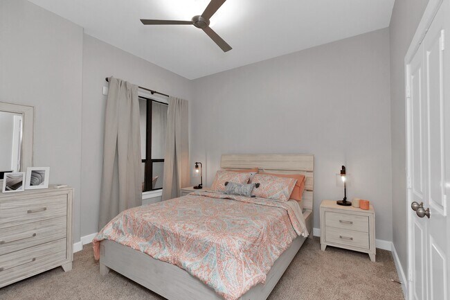 Building Photo - 1901 Post Oak Blvd