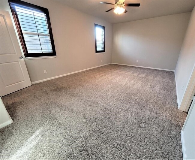 Building Photo - 218 Verde Lake Way