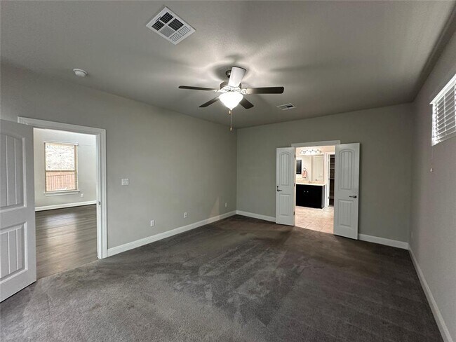 Building Photo - 4213 Valley Oaks Dr