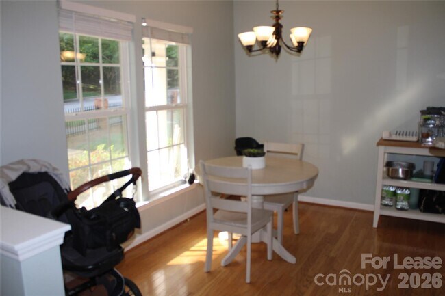Building Photo - 9446 Cadman Ct