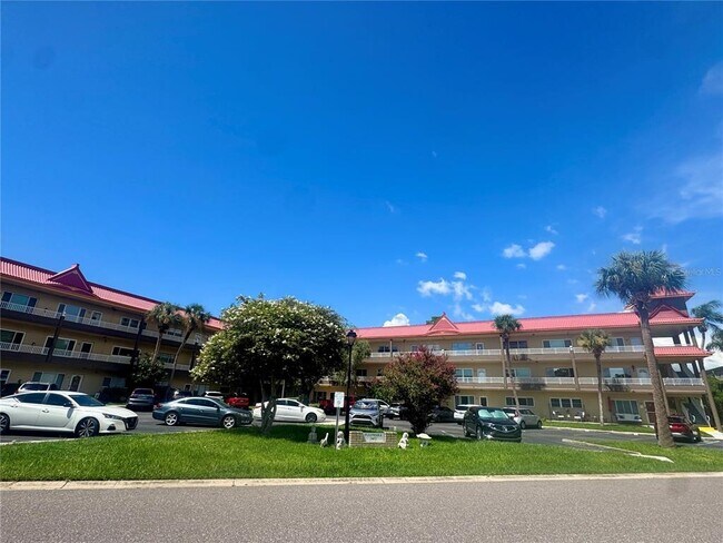 Building Photo - 2402 Ecuadorian Way