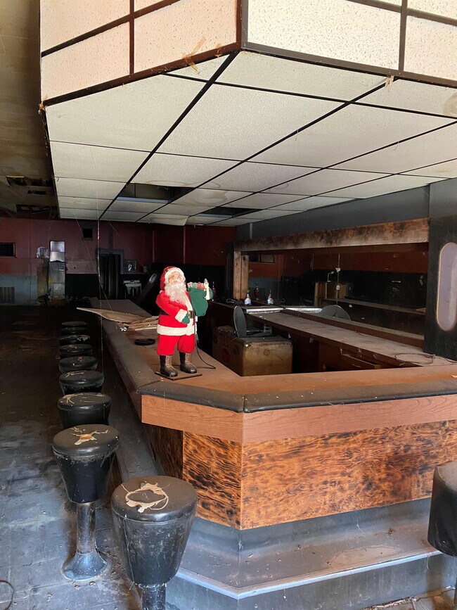 Building Photo - 214 S Wewoka Ave