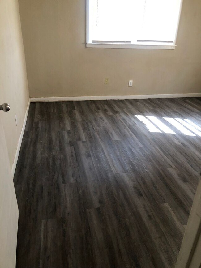 Building Photo - 2821 56th St