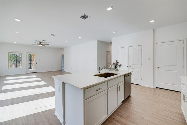 Building Photo - 10935 Water Hyssop Ln