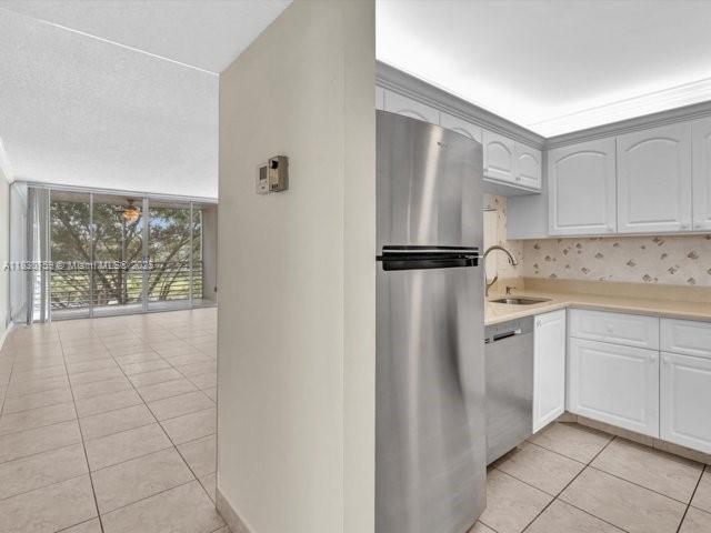 Building Photo - 9311 Orange Grove Dr