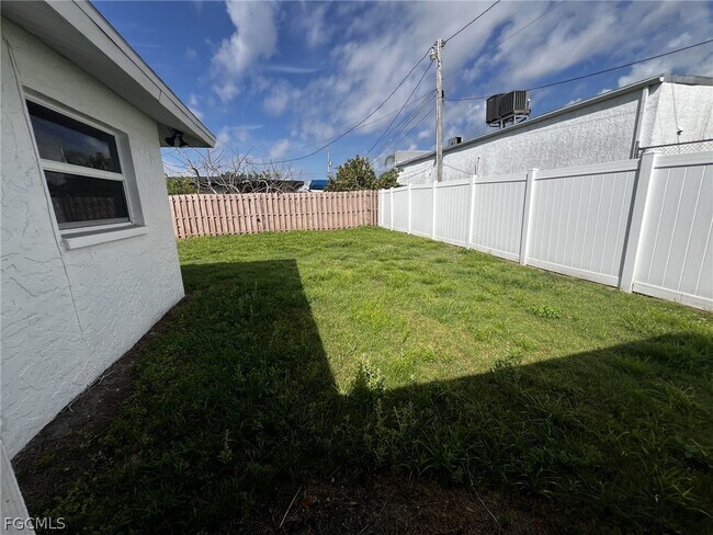 Building Photo - 120 Shanle Dr