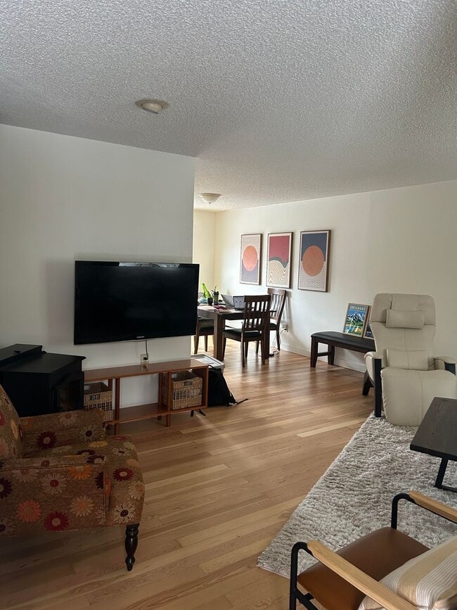 Building Photo - Fully Furnished Condo Near Downtown Bozeman & MSU
