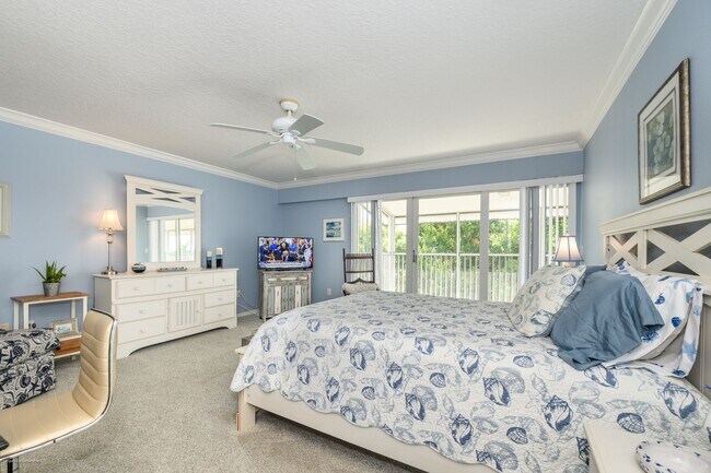 Building Photo - 1477 Park Beach Cir