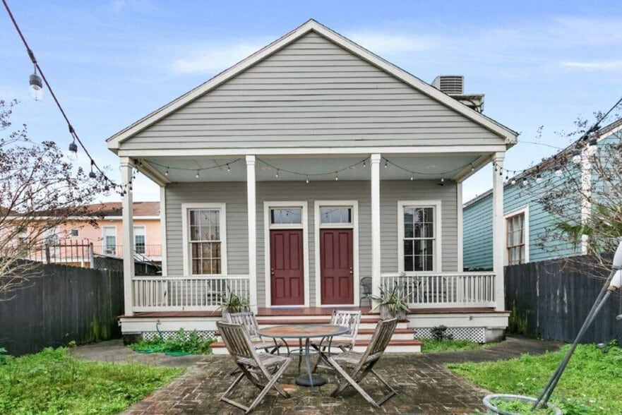 Building Photo - 1407 Baronne St