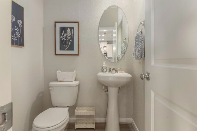 Building Photo - 5533 Evanston Ln