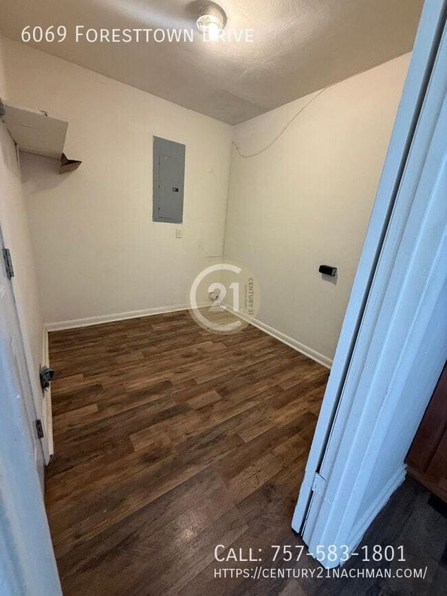 Building Photo - 6069 Foresttown Dr