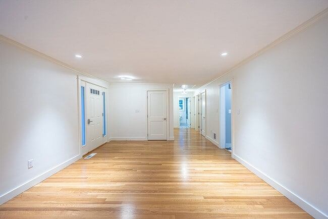 Building Photo - 85 Woodland Rd