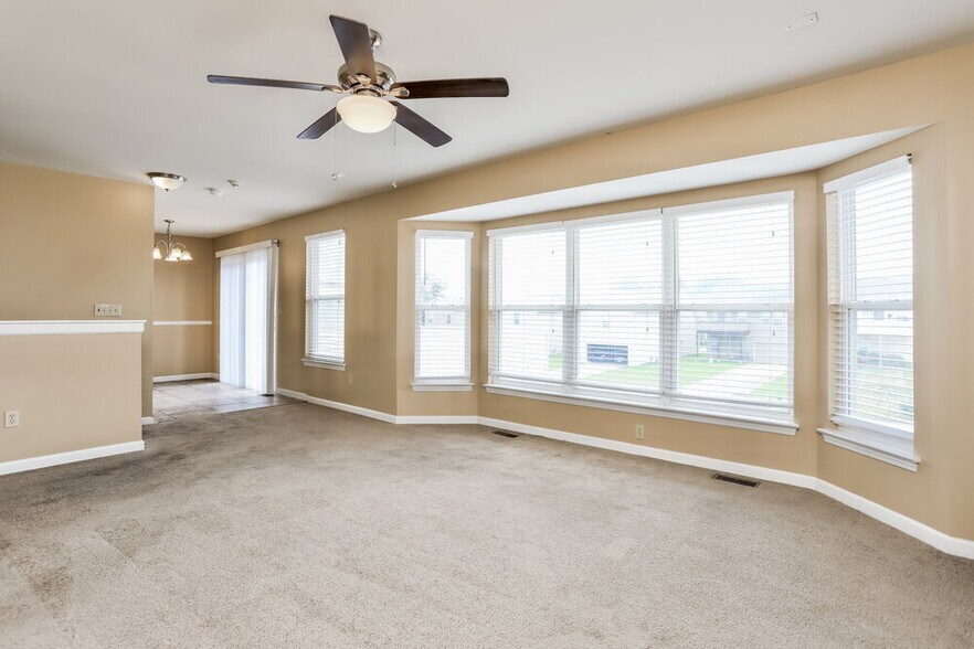 Building Photo - 526 Copper Meadows Ln