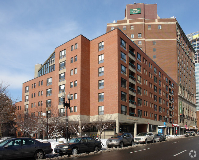 Primary Photo - South Cove Plaza East