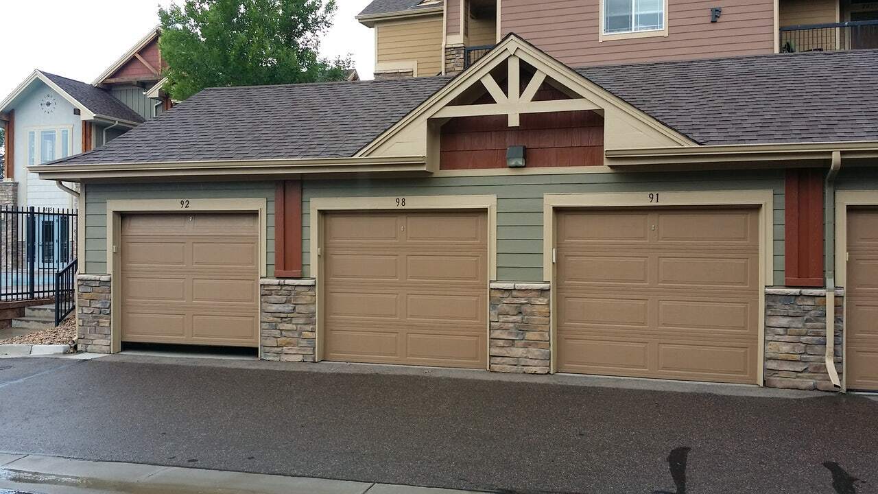 Unattached Garage - 8808 S Kipling Way