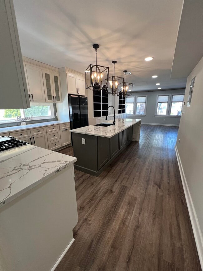 Building Photo - 8110 5th St