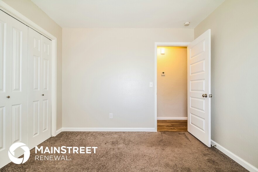 Building Photo - 1113 Countrywood Ln