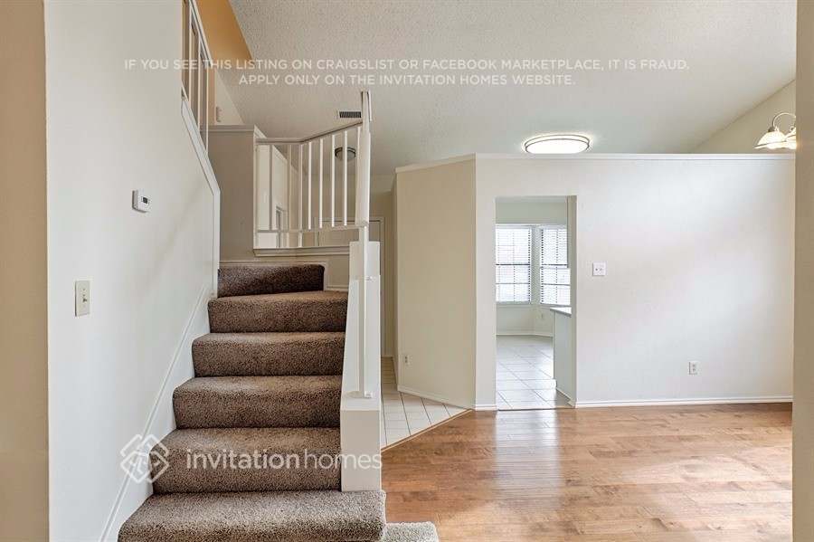 Building Photo - 1504 Mountain Side Dr