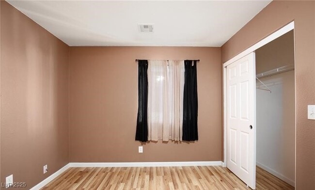 Building Photo - 10647 Bandera Mountain Ln