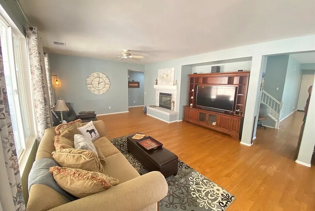 Building Photo - 24302 Verona Ct