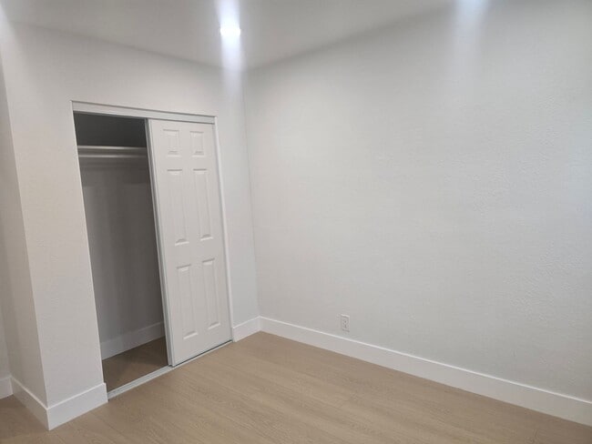 Building Photo - GLENHAVEN - ANAHEIM