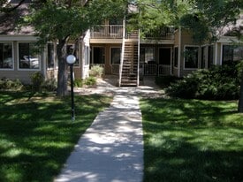 Building Photo - 5910 Gunbarrel Ave