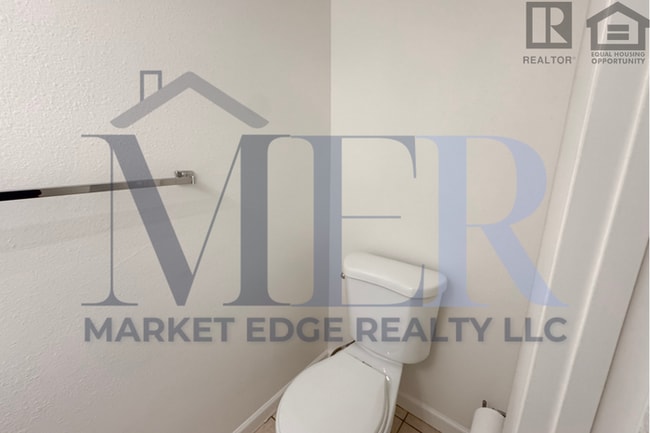 Building Photo - 2Bed/1.5Bath Townhome at Glendale/43rd Ave! Ready for Immediate Move-In!