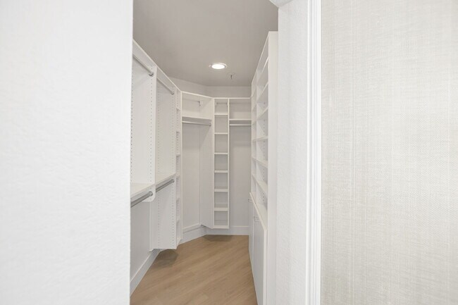 Building Photo - Biltmore Area Condo with Camelback Mountain View!