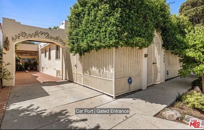 Building Photo - 9060 Harland Ave