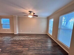 Building Photo - 8019 Carmel Cir