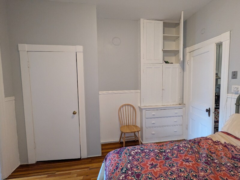 Building Photo - 542 Madison Ave