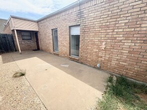 Building Photo - 3/2 Ready to Rent ASAP!