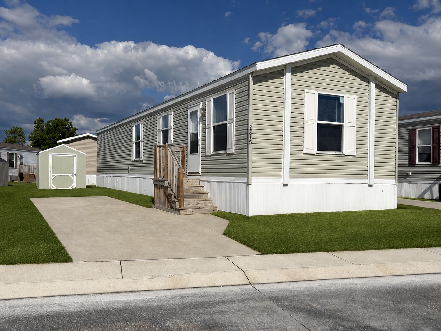 Building Photo - 38019 Leverette Ave