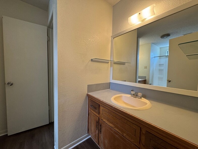 Building Photo - 3407 Victoria Cir
