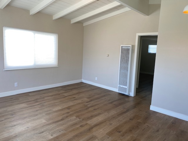 Open concept living room and kitchen - 210 30th St