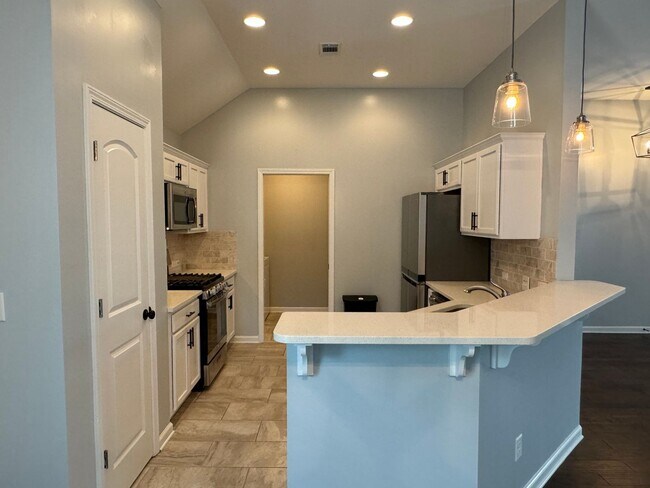 Building Photo - Incredible 3-Bedroom in Grand Park!!